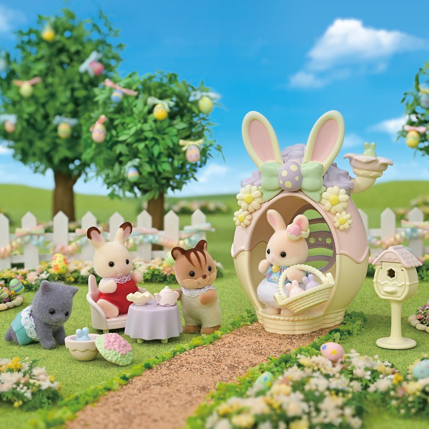 Sylvanian Families Set Margaret Rabbit's Easter Egg House