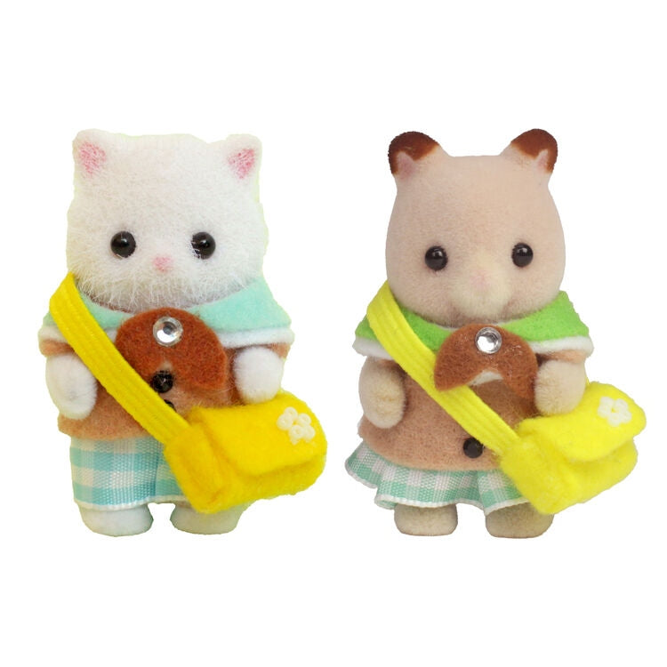 Sylvanian Families Kit Ropa Jardín de Infantes (Menta y Azul) Armable
